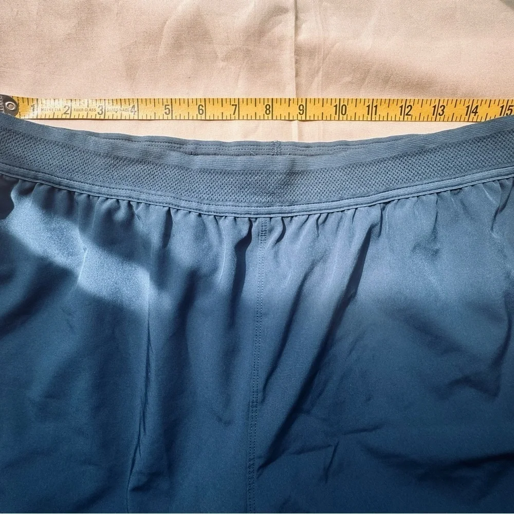Fabletics men’s ‎ lined shorts blue size Large